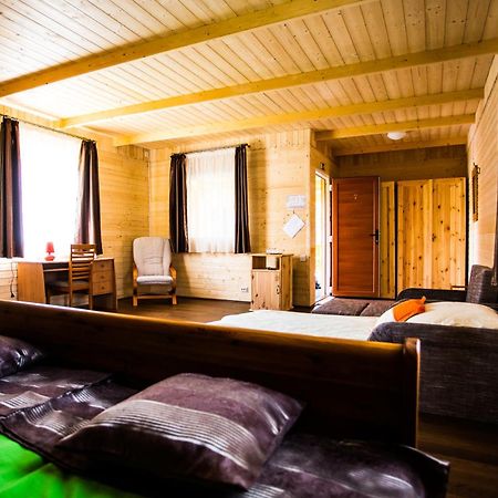 Szatmar Beregi Elmenyliget Aparthotel Fehergyarmat Exterior photo